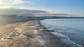 アナパの海岸から、汚れた土壌を輸出し続ける