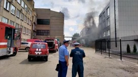 Прокуратура организовала проверку из-за пожара на складе в Ярославле