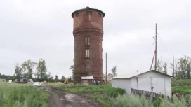 В поселке Совхозный дала течь водонапорная башня