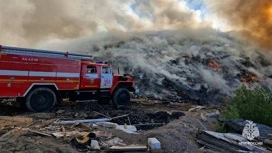 Пожарные полностью потушили возгорание на полигоне в Скоково