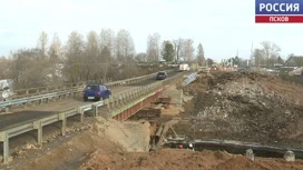 В Порховском районе возводят новый мост через Полонку