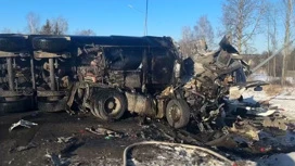 Der Verkehr auf der Strecke der Autobahn M-8 bei Yaroslavl wurde aufgrund eines Unfalls blockiert