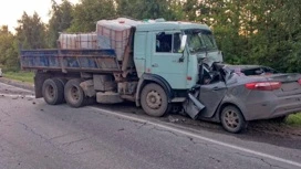 В лобовом столкновении КАМАЗа и Киа на трассе Липецк-Данков погибли три человека