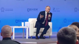 Путин попросил участников программы "Время героев" пройти ее до конца