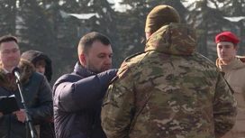 Denis Pushilin entregou prêmios estaduais aos militares da DPR