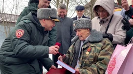 In St. Petersburg congratulated on the centenary of the veteran of the great Patriotic war Slepov