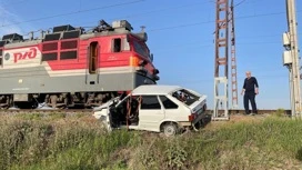 Три человека погибли в столкновении "Лады" с поездом в Дагестане