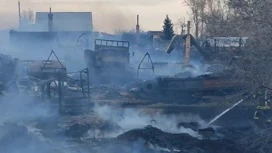 Во время пожара в Красноярске сгорели два частных дома и прогремел взрыв