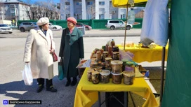 Куличи, фермерские продукты и сувениры: пасхальная ярмарка в Томске. Фоторепортаж