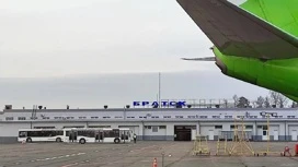 Boeing 737 авиакомпании S7 экстренно сел в Братске