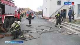 Во дворце культуры и молодежи "Город" в Великом Новгороде прошло пожарно-тактическое учение