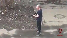 Man with machine gun threatened students of Moscow college