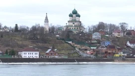 Жители Тутаева жалуются на едкий химический запах