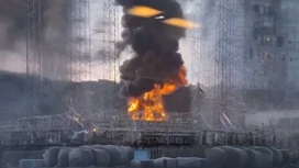 More than 140 people extinguish a fire in the oil complex in Tuapse after a UAV attack