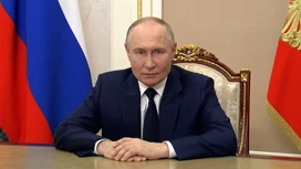 Putin si è congratulato con i russi per il difensore del Giorno della Patria