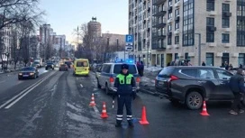 Машина насмерть сбила прохожего на тротуаре в Москве