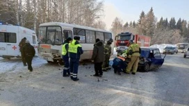 Четыре человека пострадали в ДТП с маршруткой в Томске