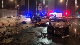 Пассажирка такси погибла после тройного ДТП в Москве