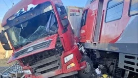 Siete personas resultaron heridas en un accidente con un camión y un tren cerca de Yaroslavl