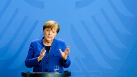 Merkel: Zelensky no puede decidir el destino de Ucrania solo