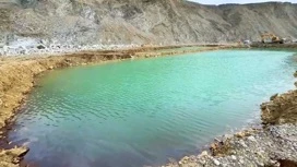 En el distrito de Temryuk, la zona de agua fue despejada de aceite de combustible, donde el buque Volgoneft-239 corrió a tierra