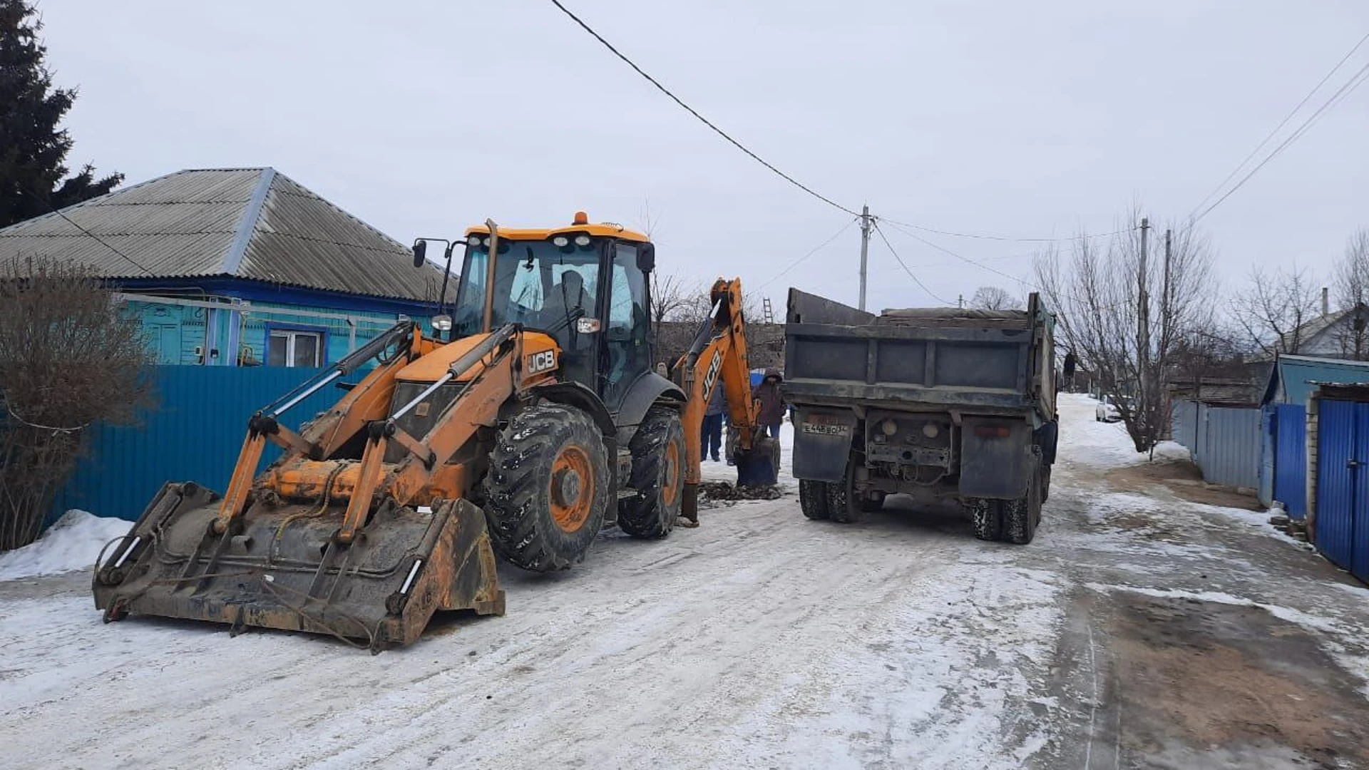 656 домов без воды: в городе Фролово Волгоградской области устраняют крупную коммунальную аварию