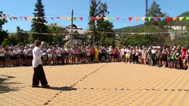 Il Cremlino: i bambini di Abkhazia potranno partecipare a programmi giovanili russi