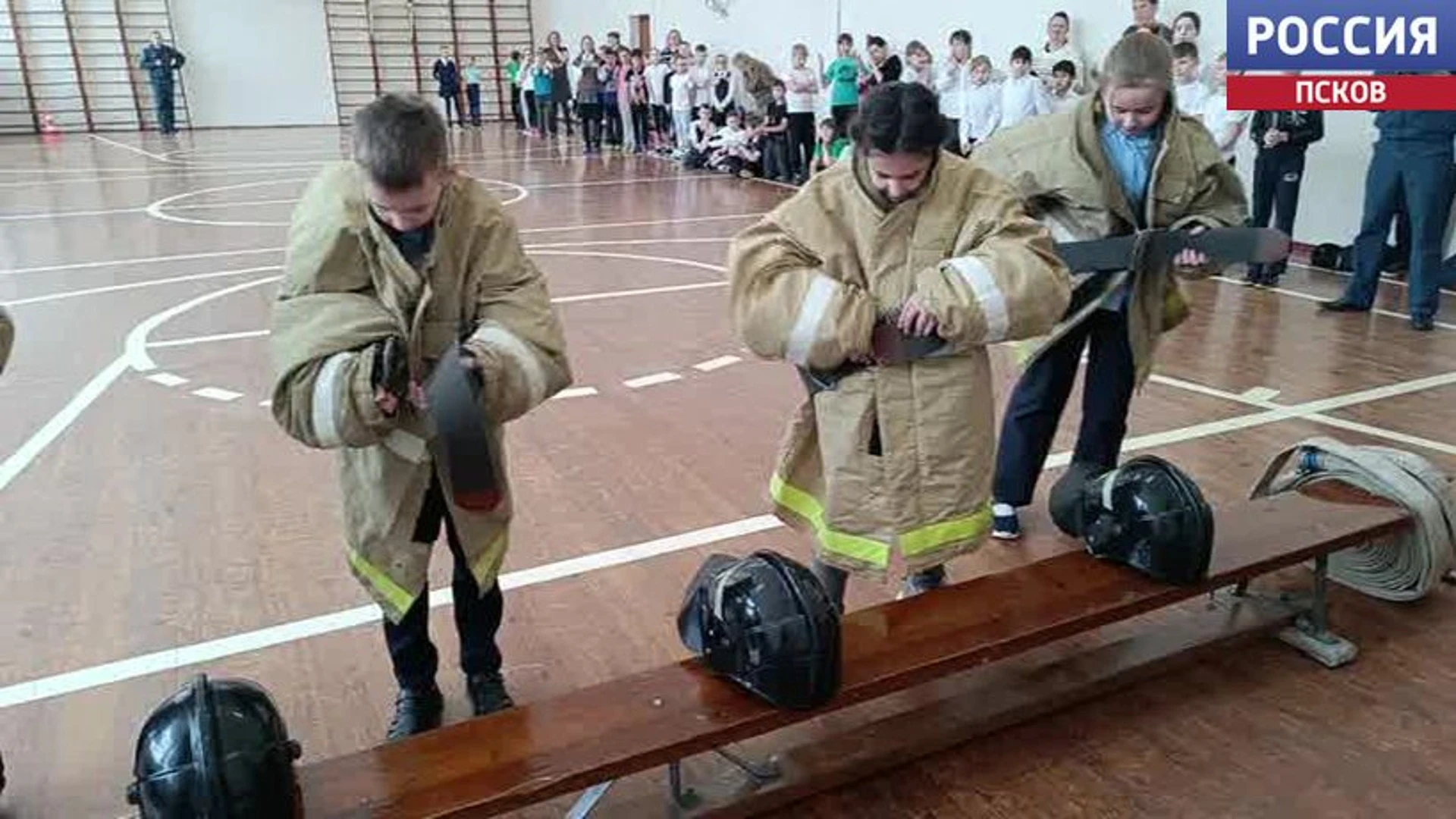 В Пскове завершился 20-й региональный конкурс "Я и пожарная безопасность"