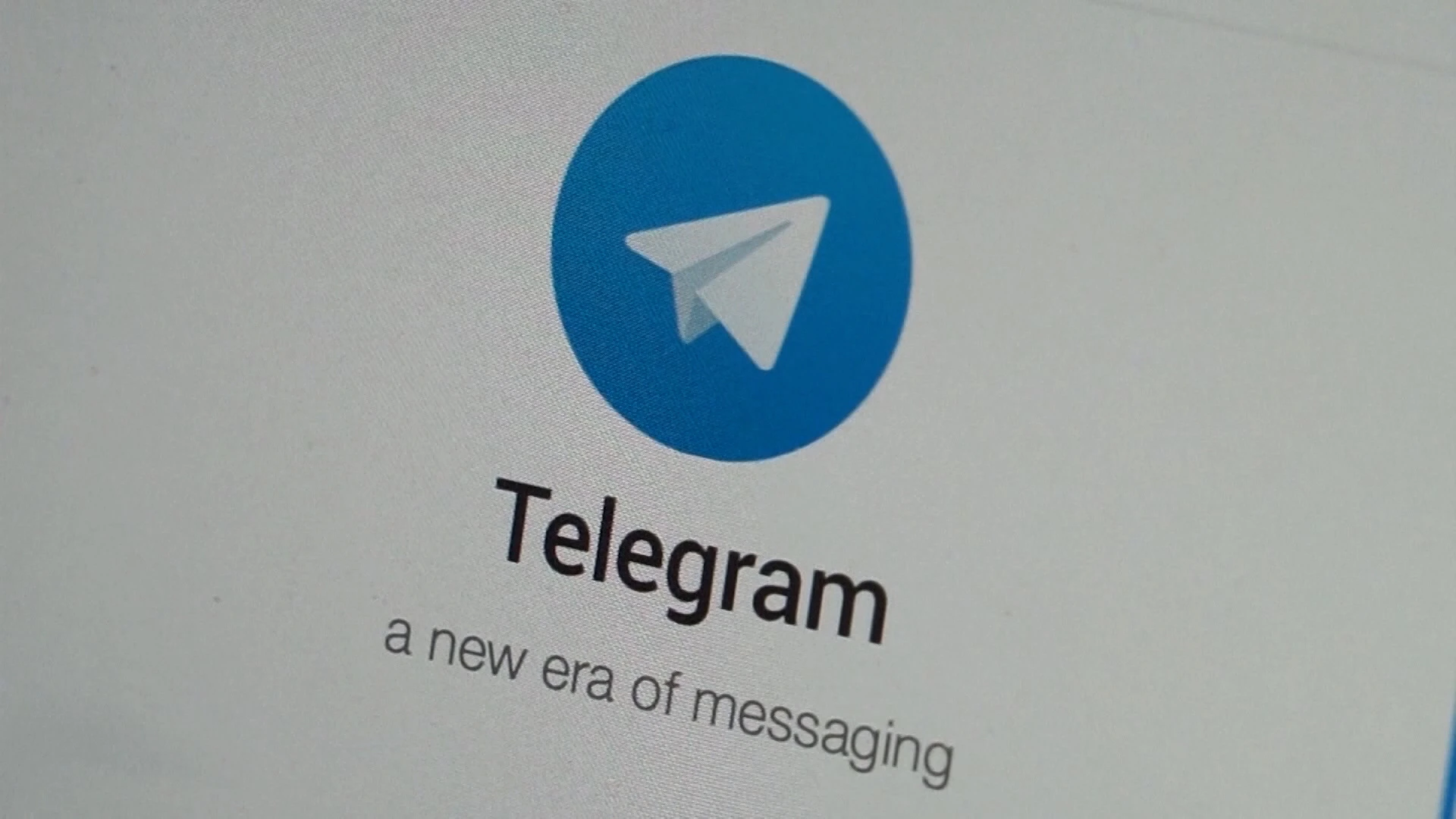 Закон о верификации крупных Telegram-каналов и пабликов вступил в силу в России