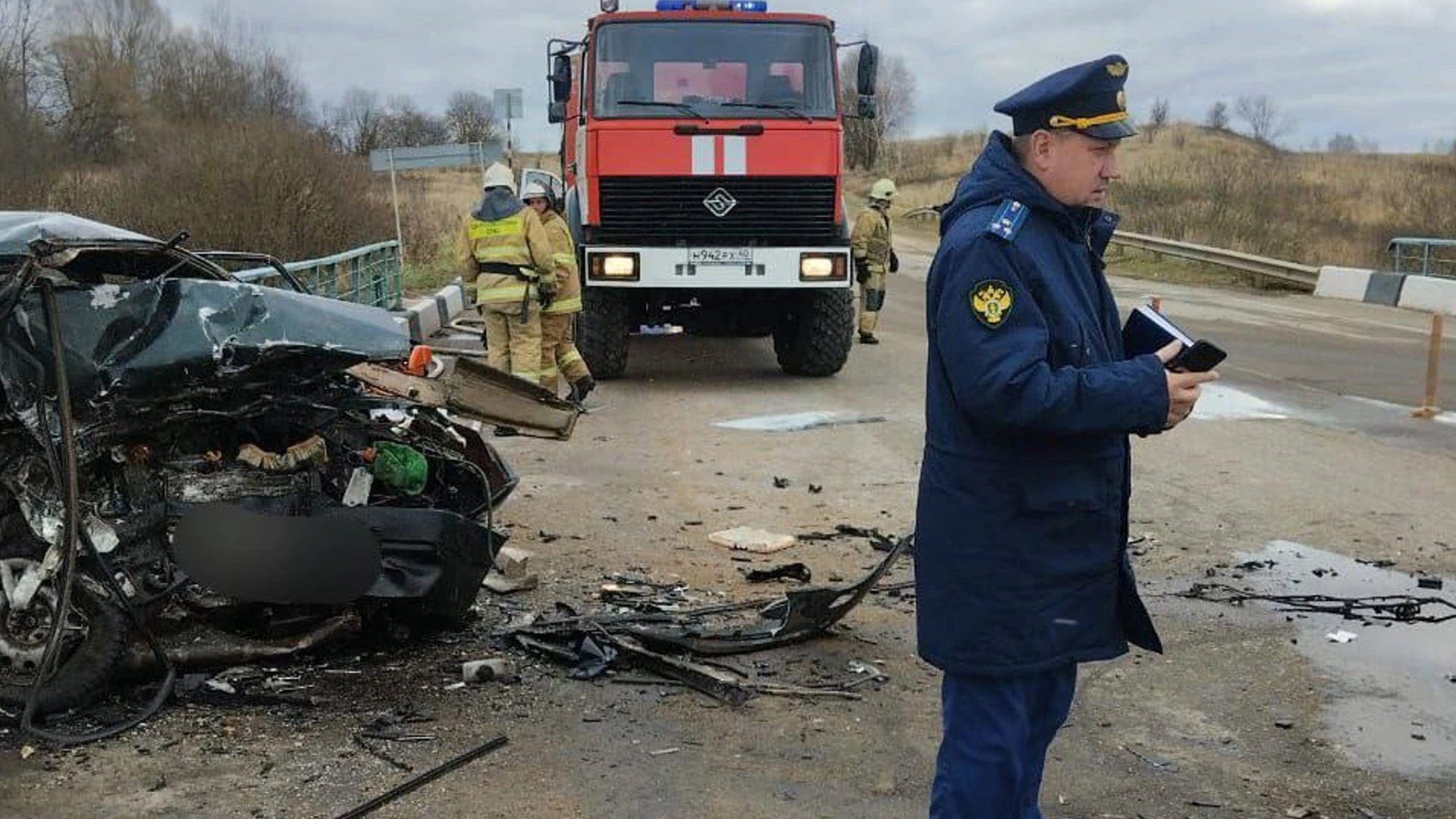 Три человека погибли в аварии на мосту в Калужской области