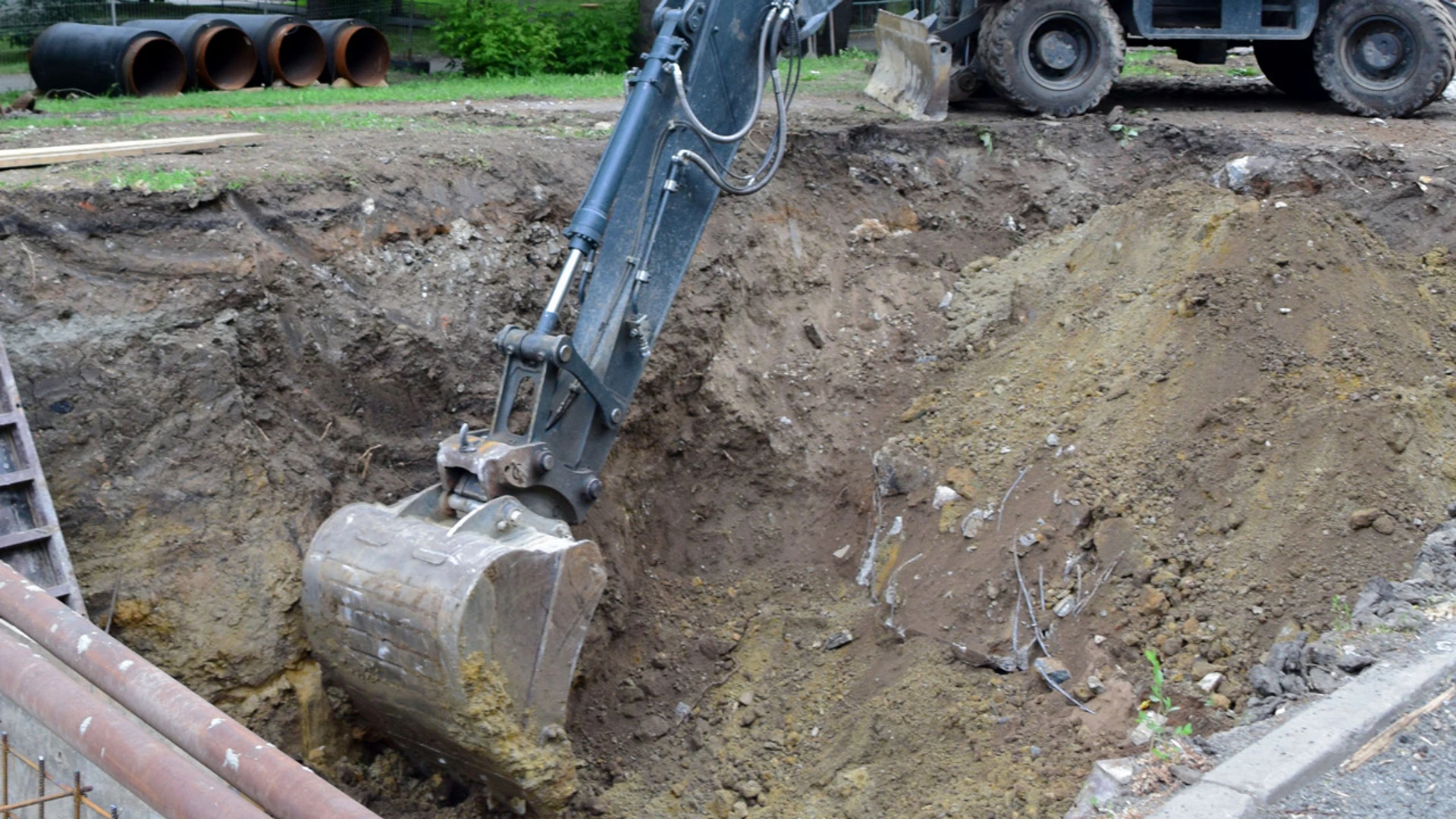 Во Владимирской области пьяный мужчина украл экскаватор и поехал в магазин