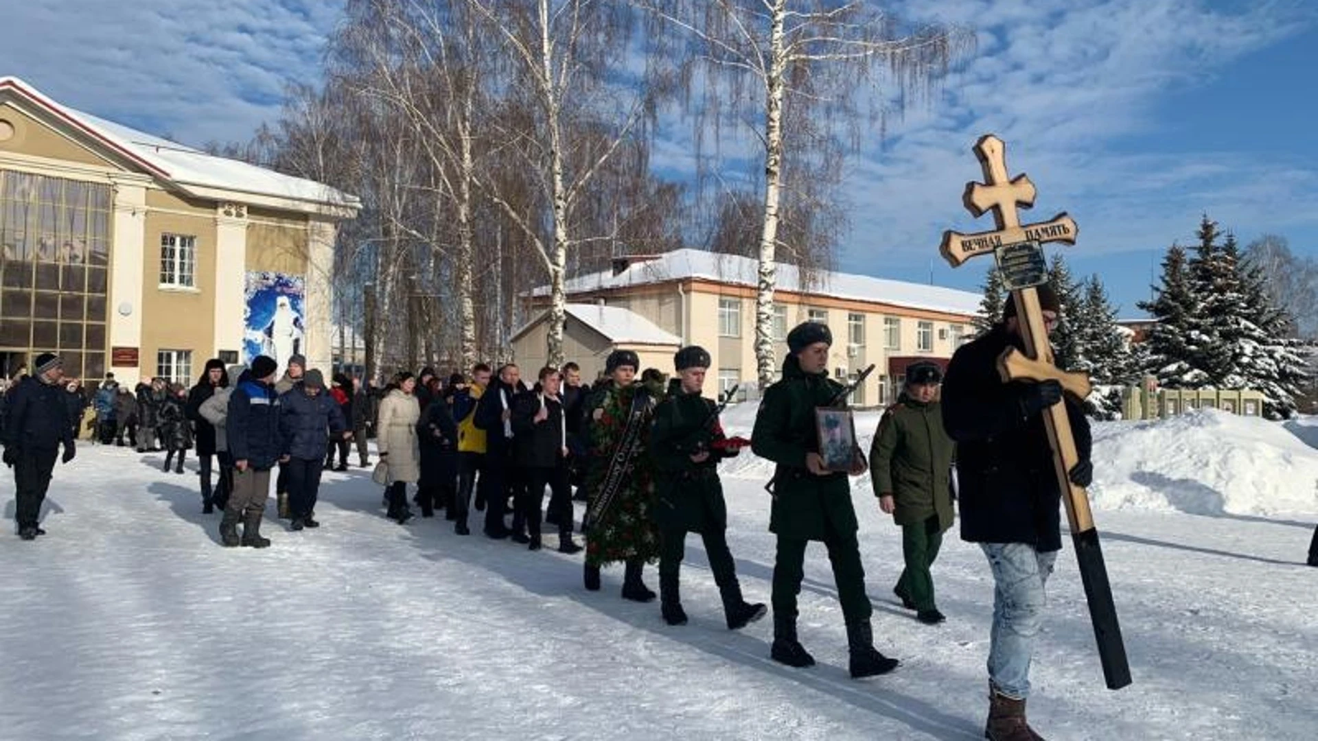 Погибшего на СВО ефрейтора похоронили в Удмуртии