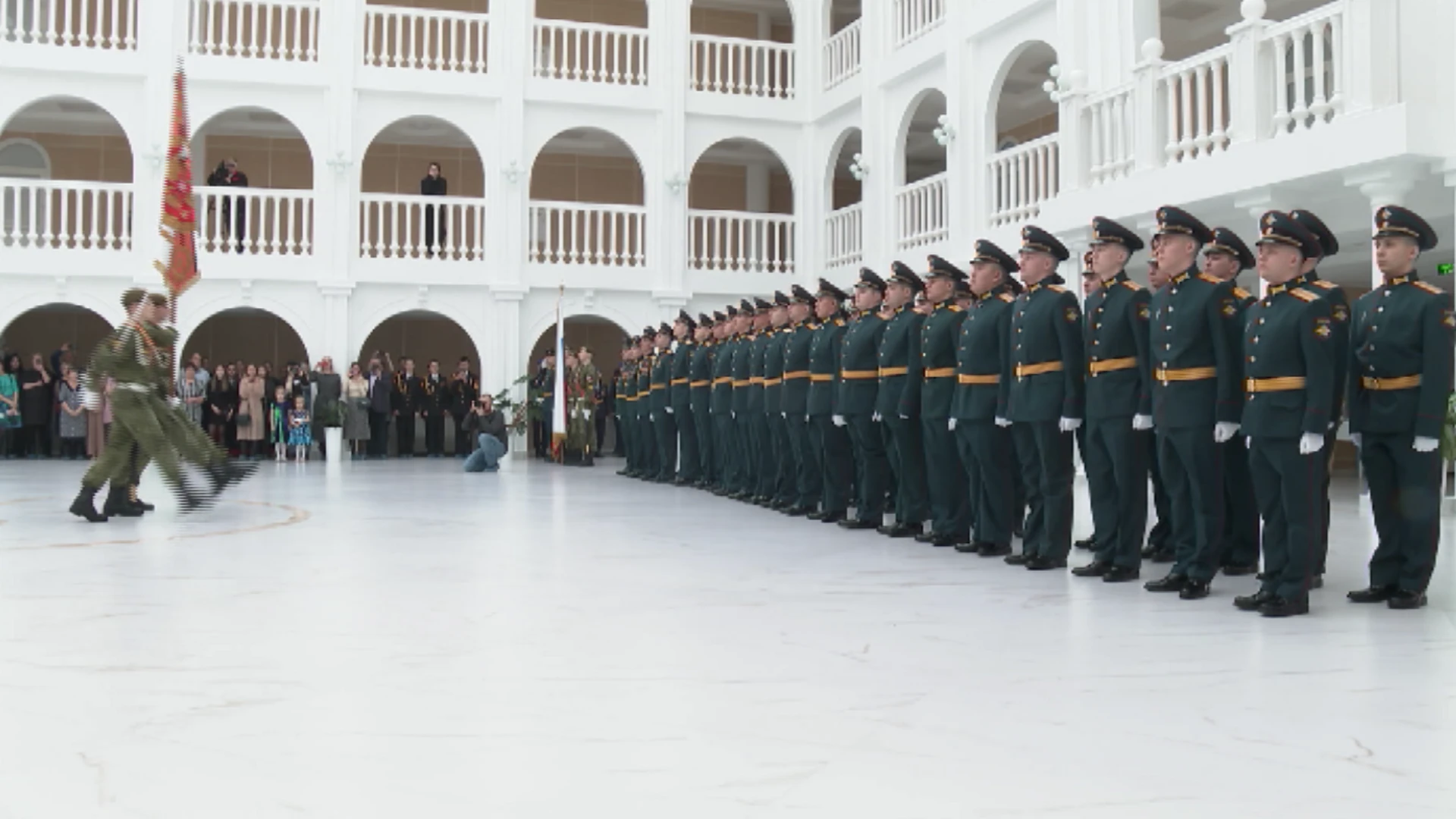 Почти 40 ракетчиков в торжественной обстановке получили дипломы