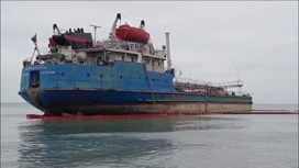 Trabalhadores em Krasnodar contaram sobre o desmantelamento de um tanker preso