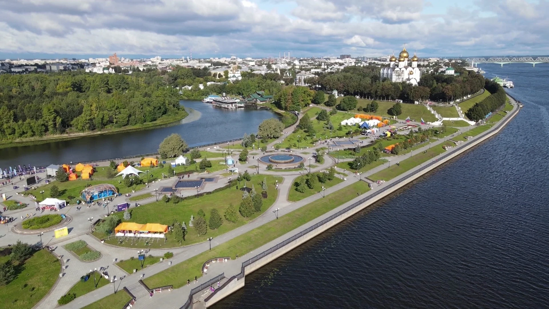 В Ярославле началась подготовка ко Дню города