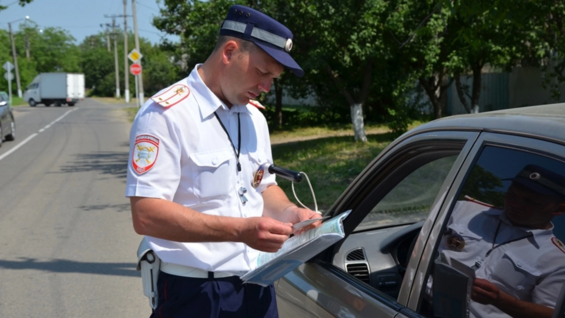 На Кубани полицейские поймали "застарелого" неплательщика штрафов