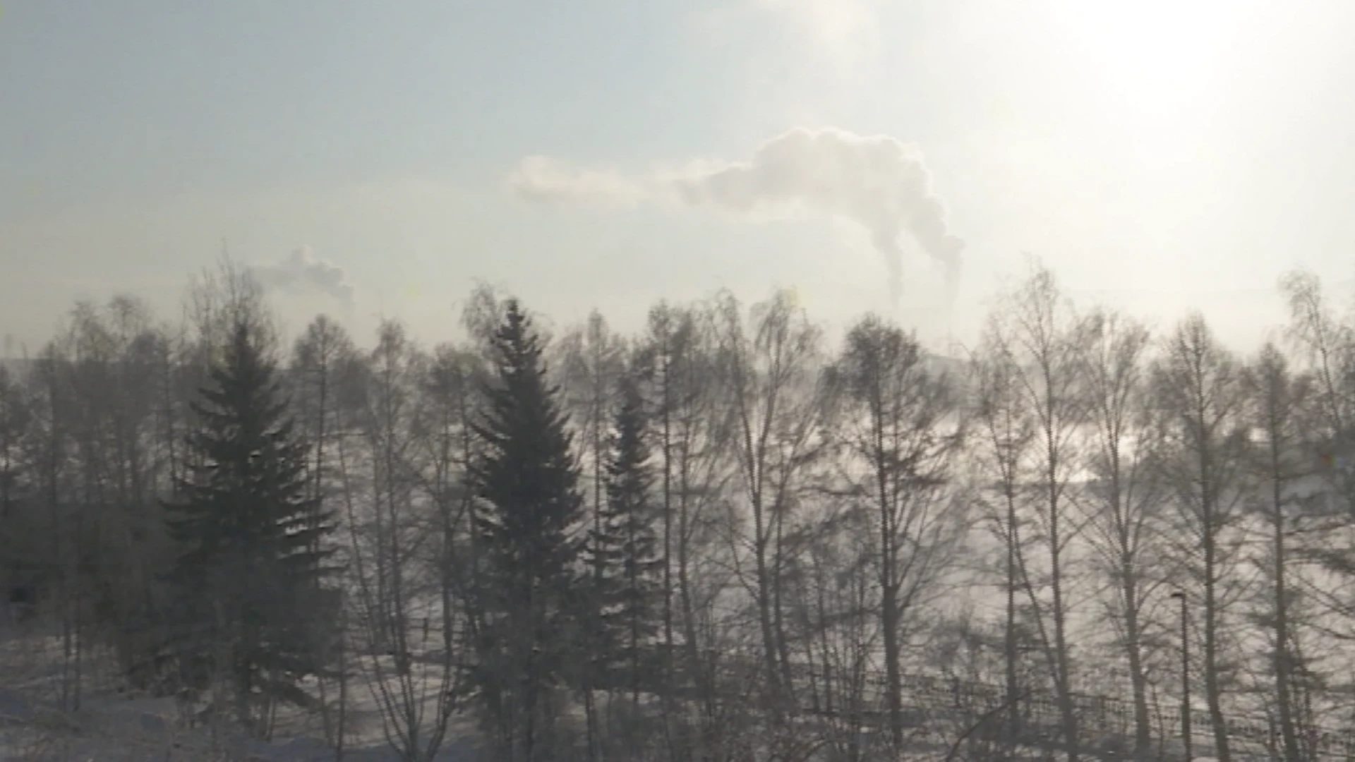 В Красноярск медленно идет весна