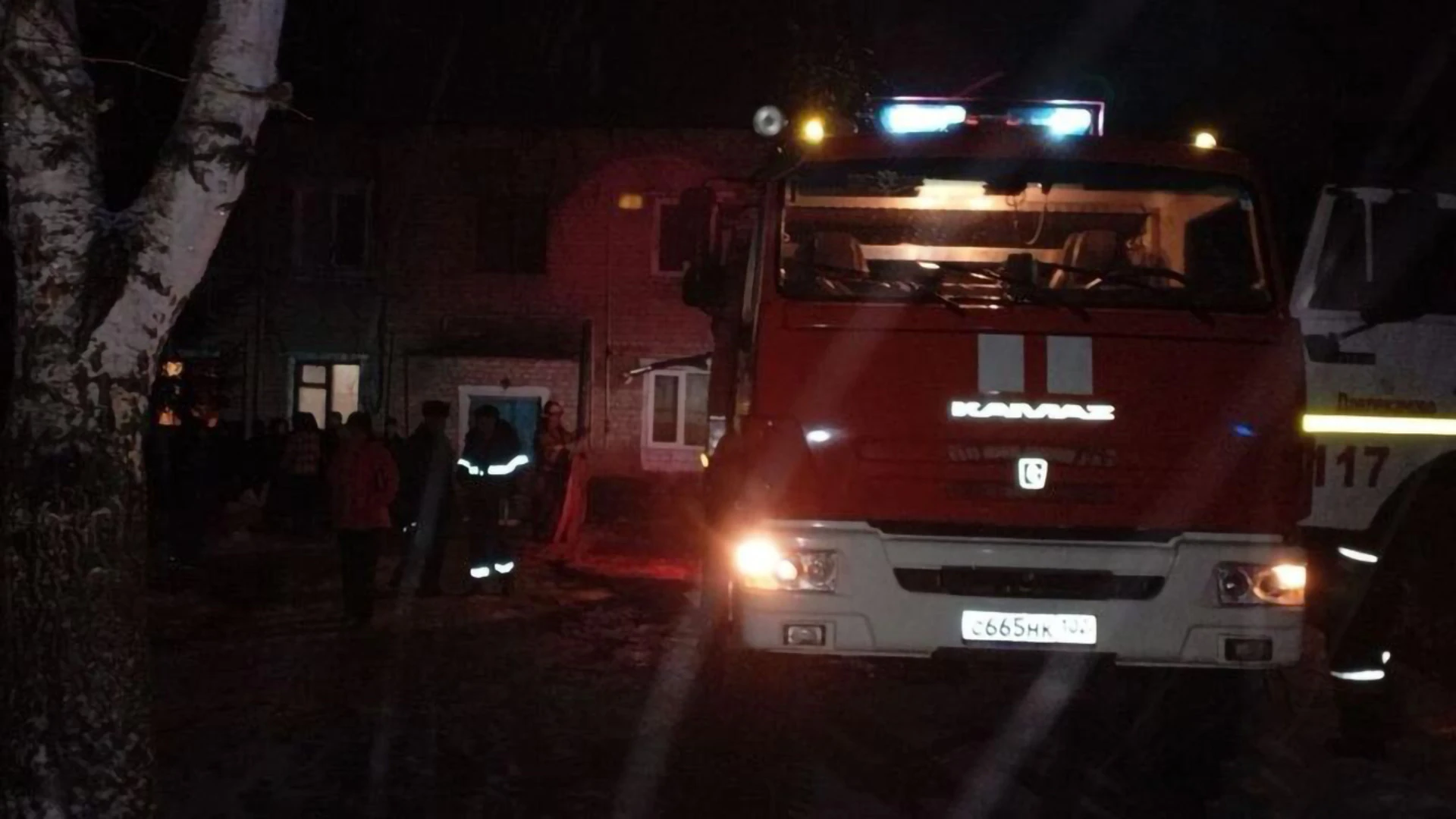 Bashkir köyünde bir yangın beş çocuğu ve bir adam öldürdü