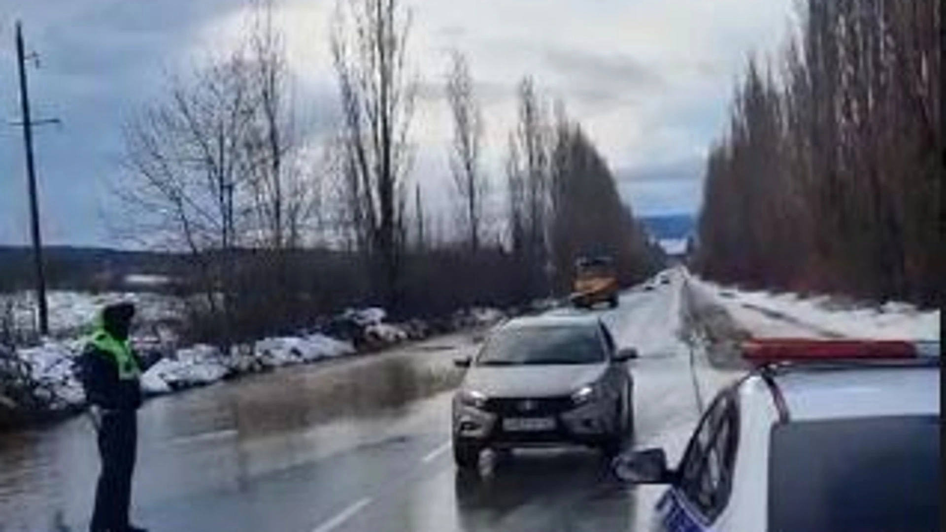 В Северском районе после дождя залило дорогу, ведущую к станице