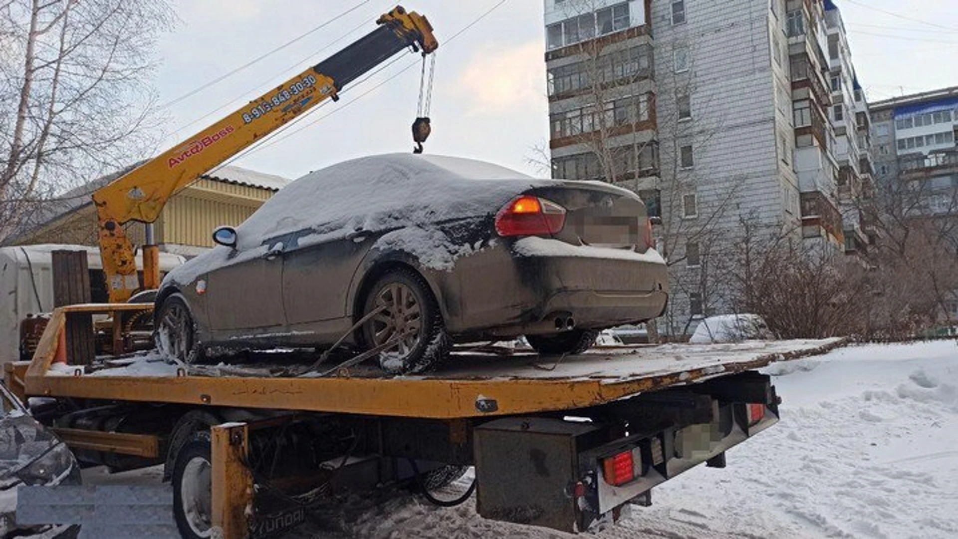 Автомобиль BMW арестовали у томича за долг по алиментам