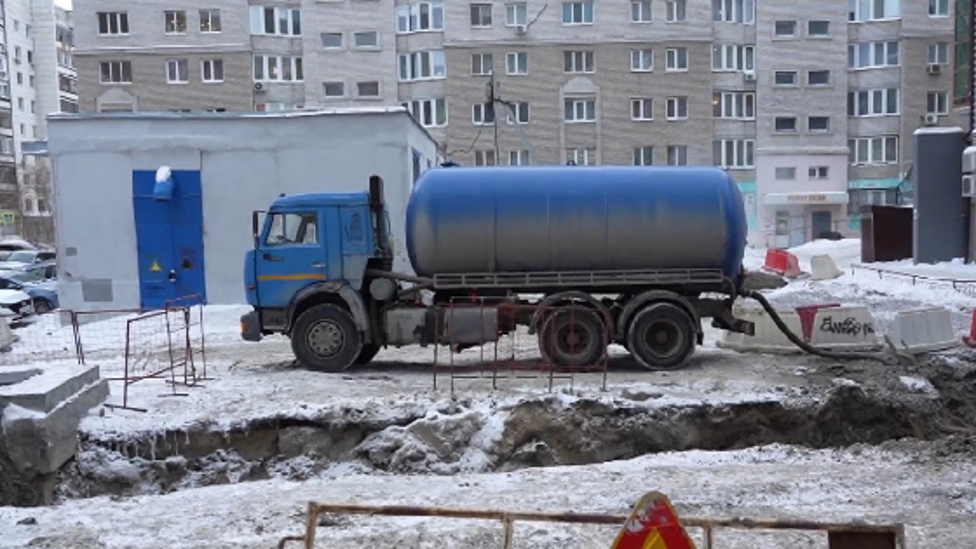 Жители домов на ул. 50 лет ВЛКСМ в Тюмени жалуются на постоянные перебои с отоплением