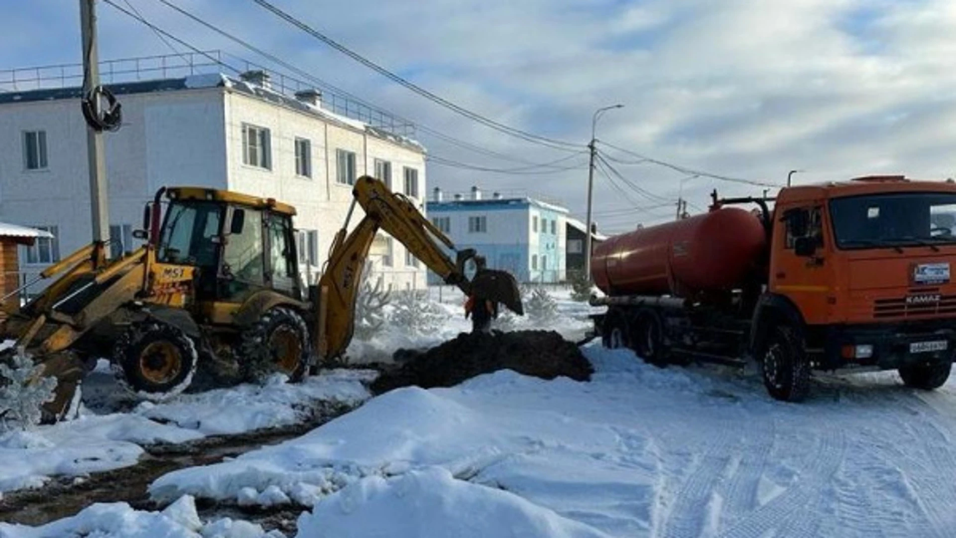 Горводоканал продолжает работы по нормализации водоснабжения в костромском поселке Первый