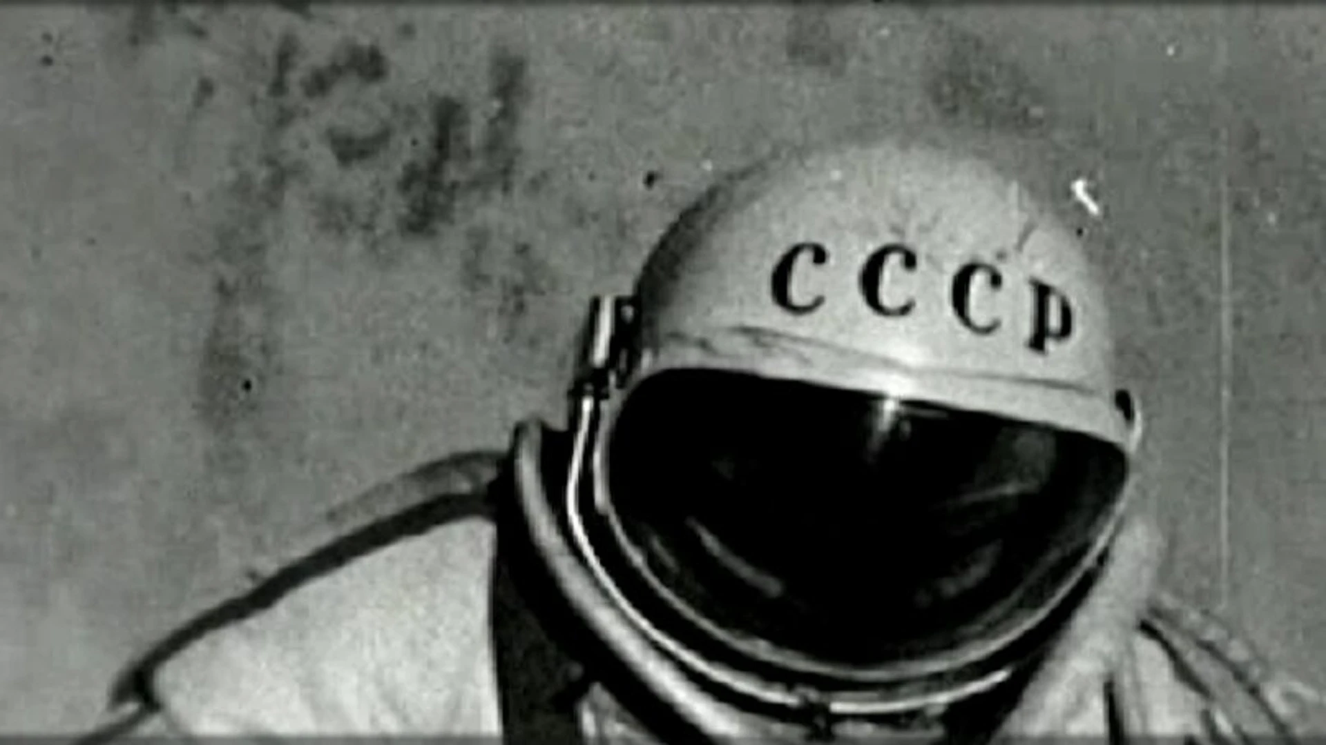 Oggi è il 60 ° anniversario del primo sempre passerella. E 'stato fatto dal pilota cosmonauta sovietico Alexei Leonov