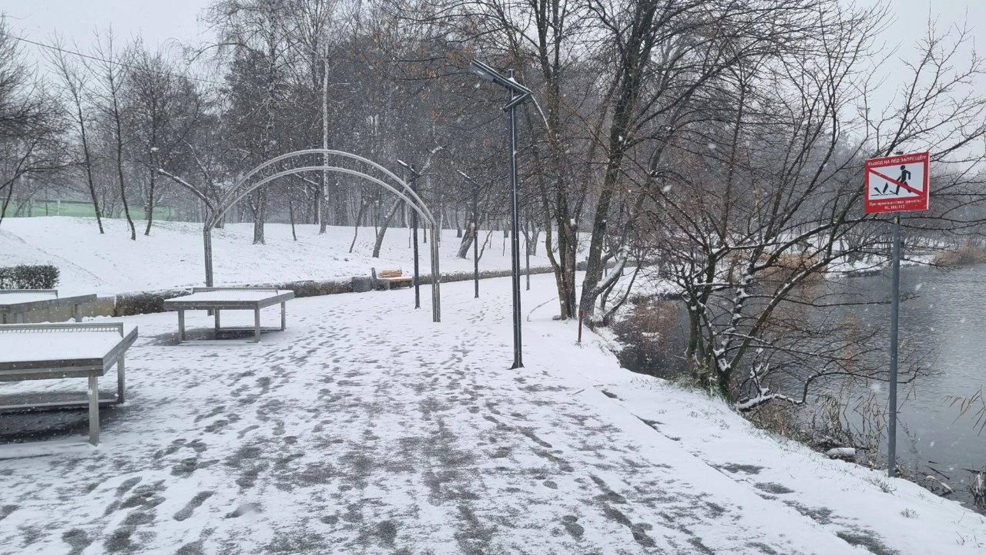 В Краснодарском крае действует штормовое предупреждение