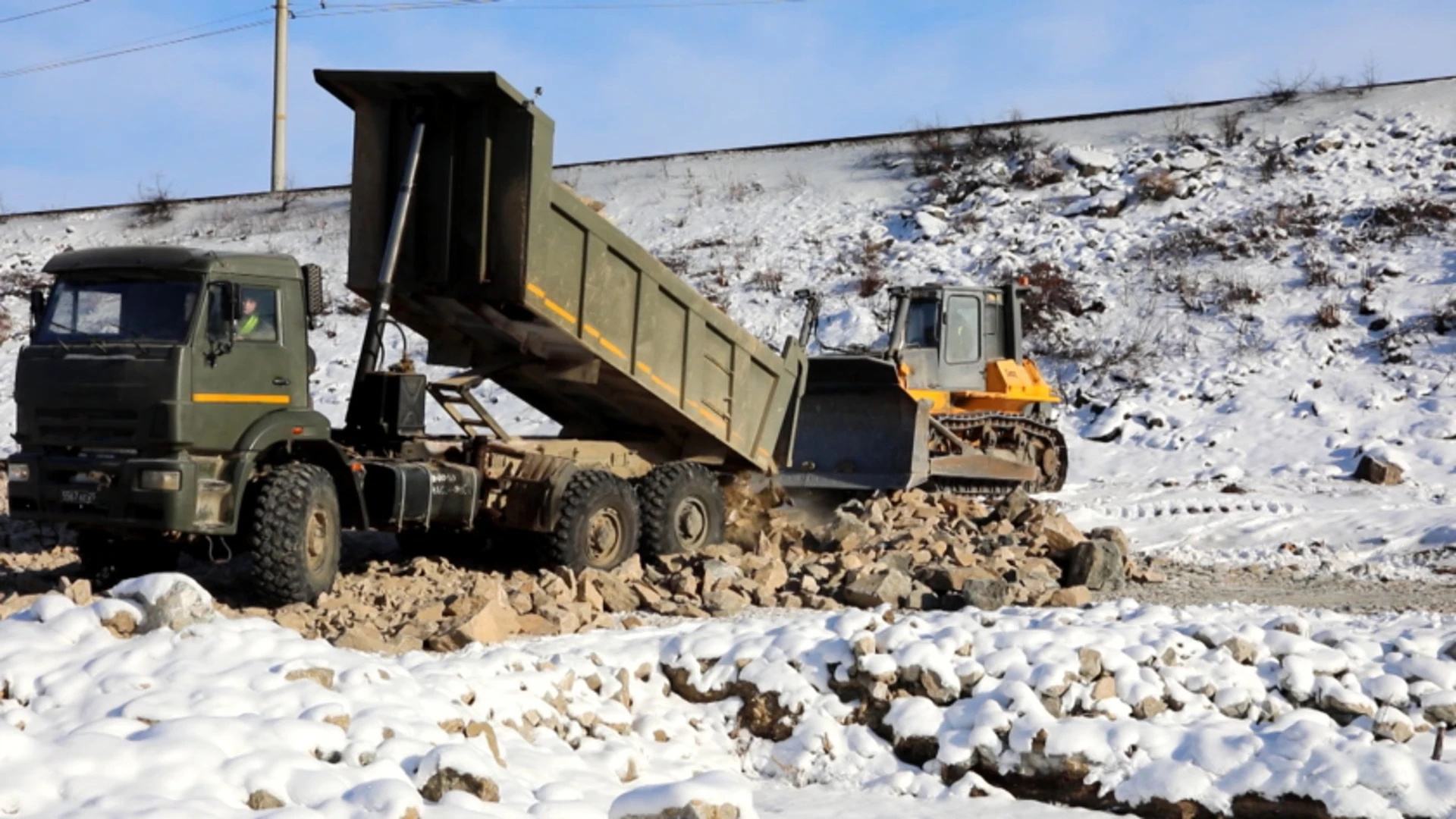 Военнослужащие на БАМе выполнили более миллиона кубометров земляных работ