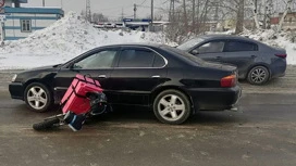 "Хонда" сбила доставщика еды на электровелосипеде в Томске