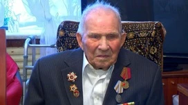 Сражался за родину! Ветерану вручили медаль к 80-летию Победы