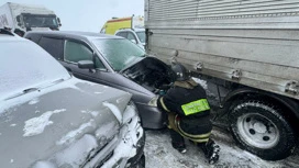 На трассе под Бийском столкнулись 29 автомобилей