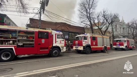 В Краснодаре загорелось здание общественного питания