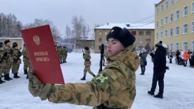 В Сыктывкаре военнослужащие по призыву торжественно приняли присягу